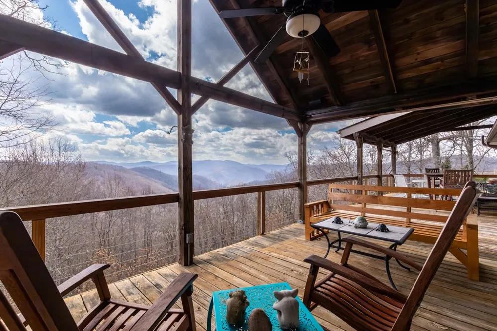 Windy Hill Circle Tuckasegee, NC 28783