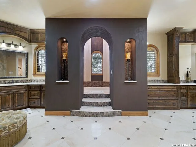14454 Santa Rita Helotes, TX 78023