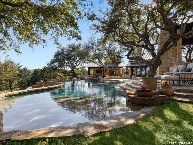 14454 Santa Rita Helotes, TX 78023