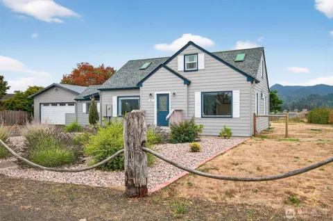 82 E Sunny Sands Road