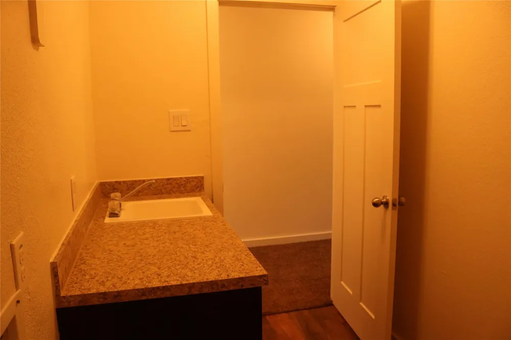 10535 Mills Road #9B Houston, TX 77070