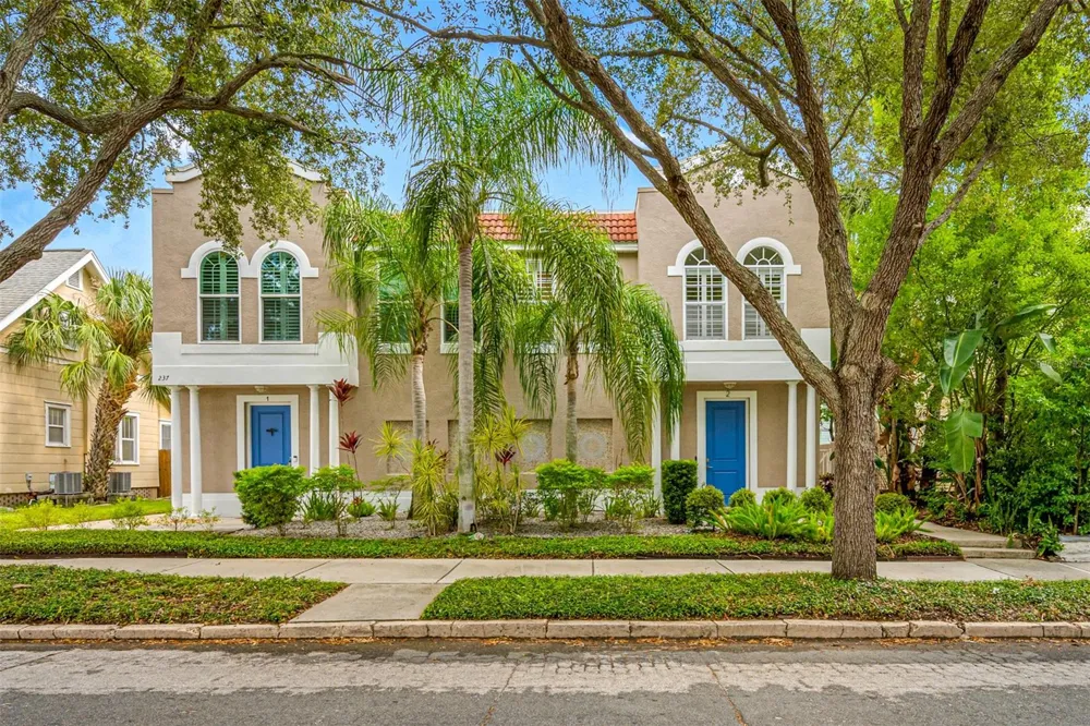 237 7TH AVENUE #2 St Petersburg, FL 33701