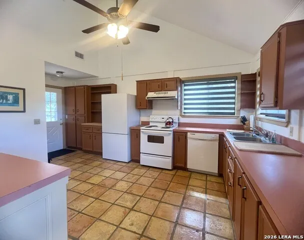 1589 FM 1340 Hunt, TX 78024