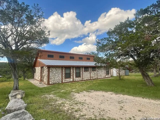 1589 FM 1340 Hunt, TX 78024