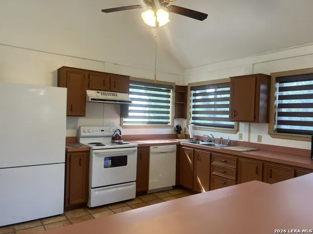 1589 FM 1340 Hunt, TX 78024