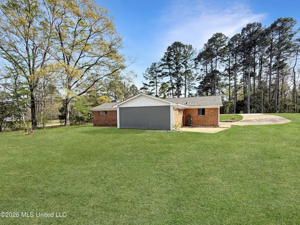 1231 Gunter Road Florence, MS 39073