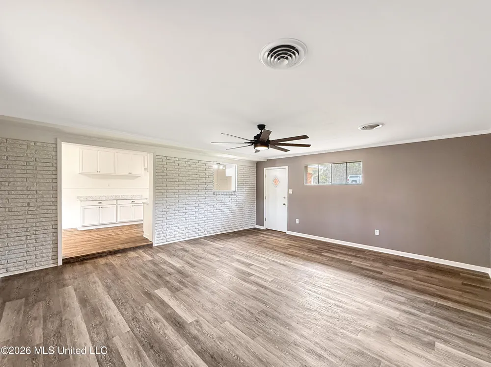 1231 Gunter Road Florence, MS 39073