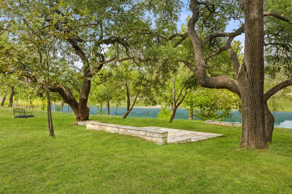 1313 Democrat Street Blanco, TX 78606