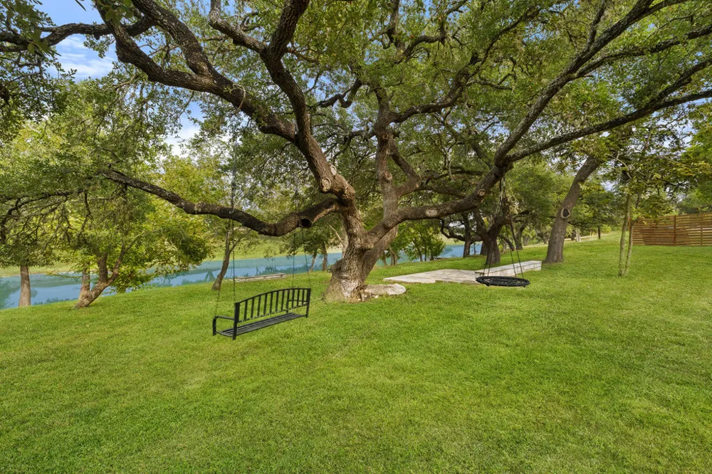 1313 Democrat Street Blanco, TX 78606