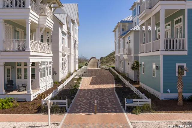 112 Sun Kissed Lane Port Aransas, TX 78373