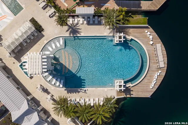 112 Sun Kissed Lane Port Aransas, TX 78373