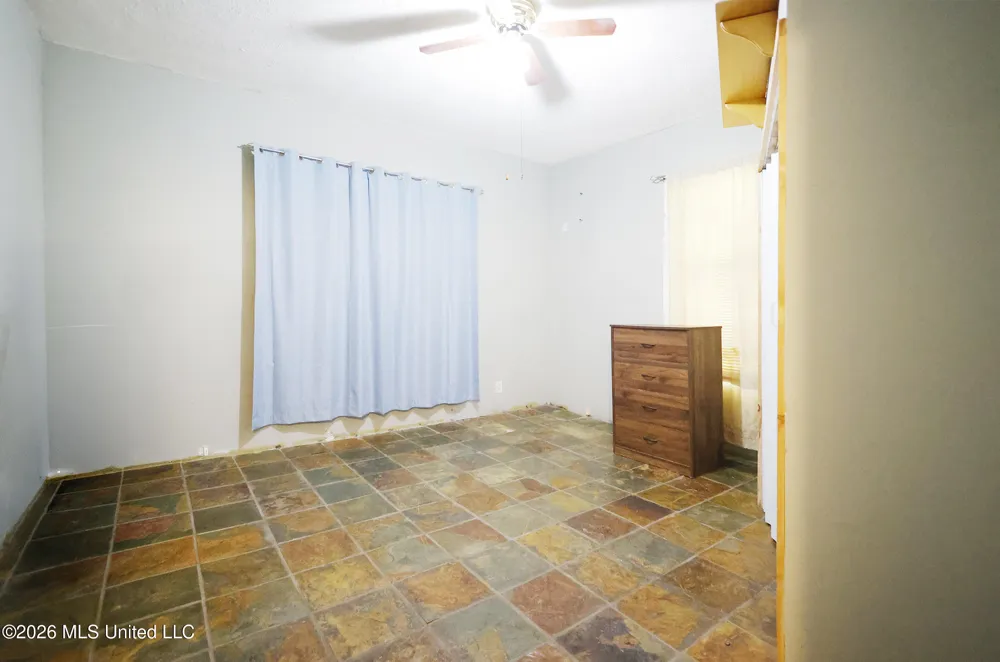 3112 W Highway 98 Summit, MS 39666