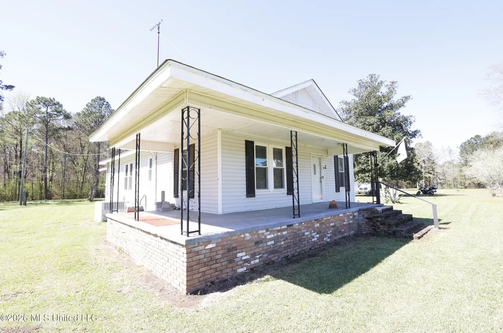 3112 W Highway 98 Summit, MS 39666