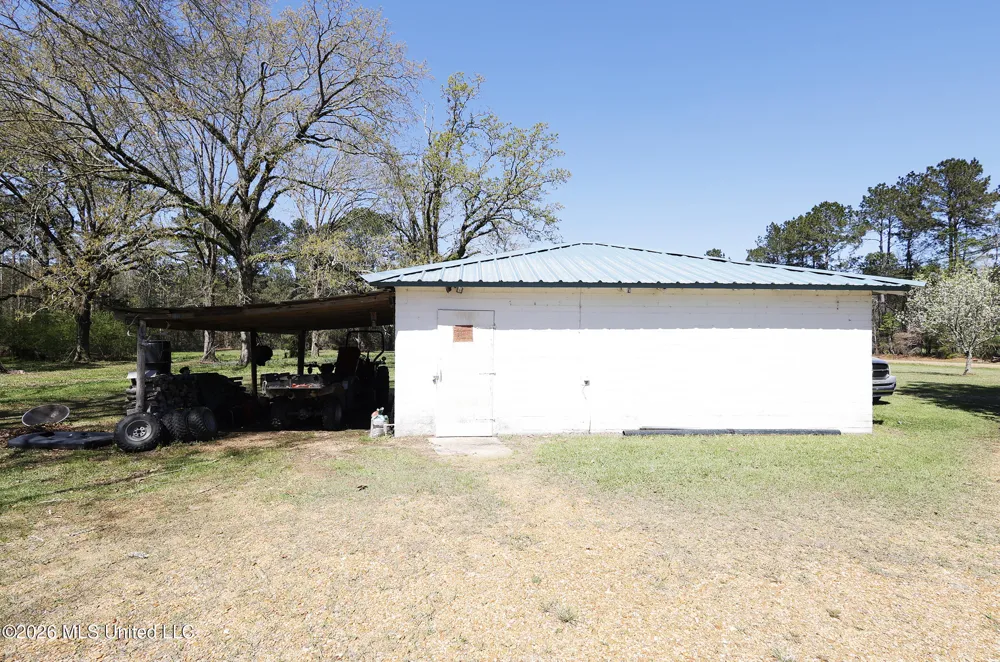 3112 W Highway 98 Summit, MS 39666