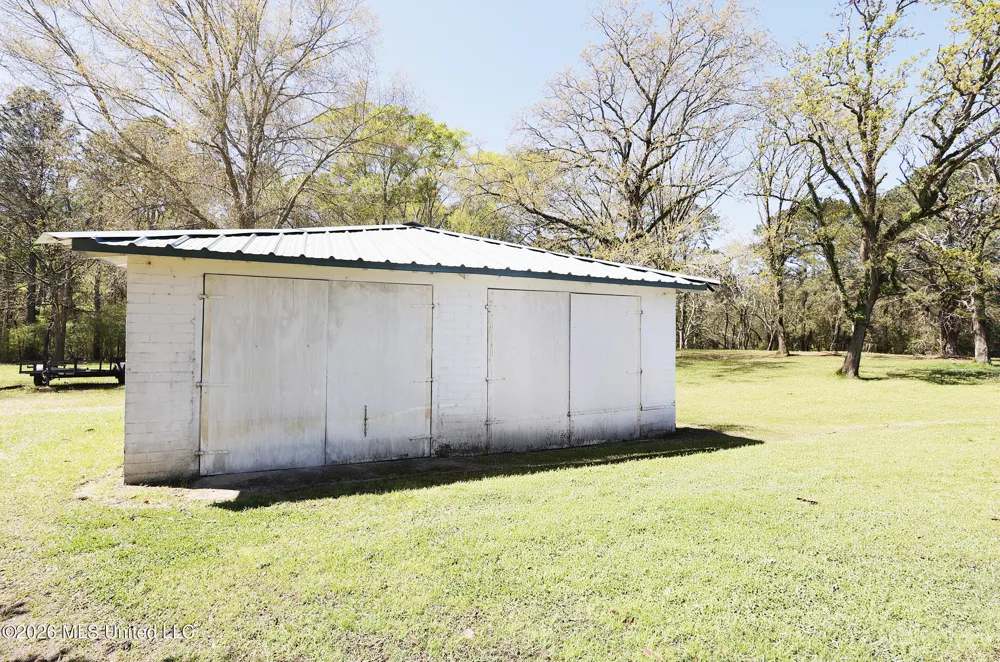 3112 W Highway 98 Summit, MS 39666