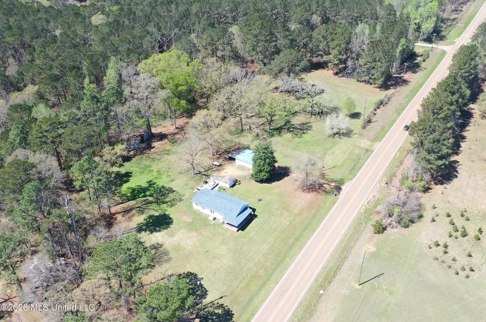 3112 W Highway 98 Summit, MS 39666