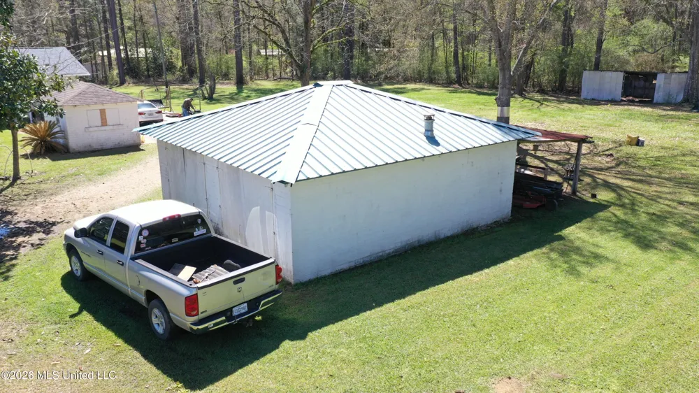 3112 W Highway 98 Summit, MS 39666