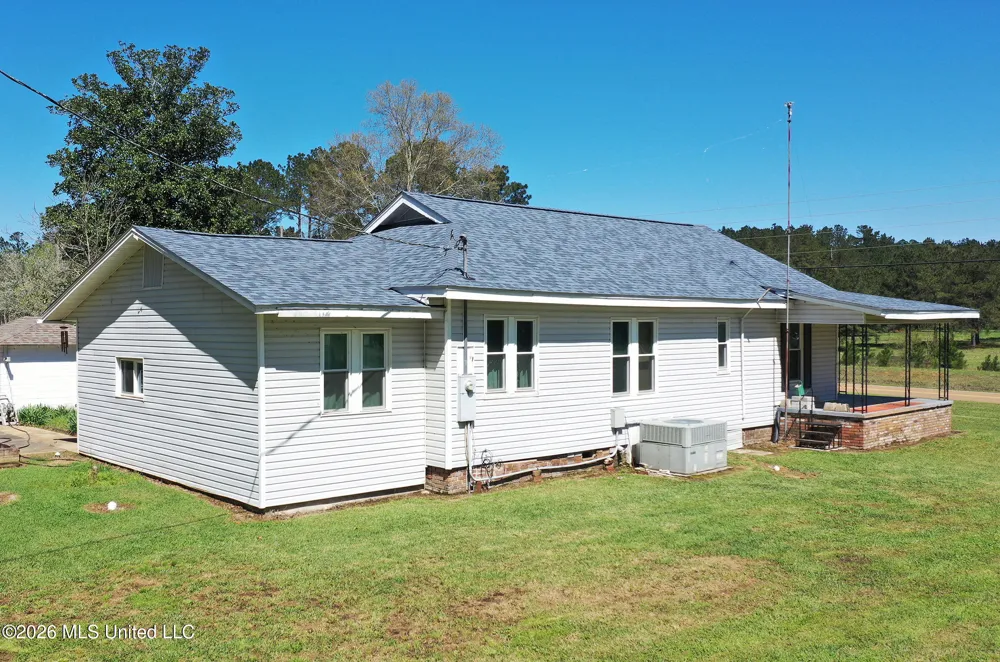 3112 W Highway 98 Summit, MS 39666