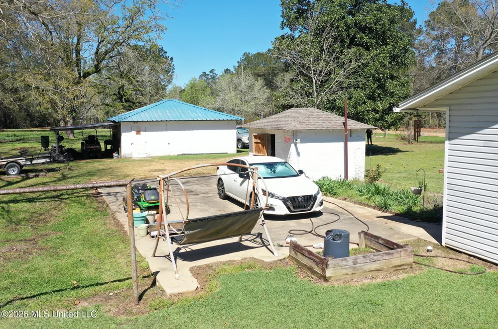 3112 W Highway 98 Summit, MS 39666