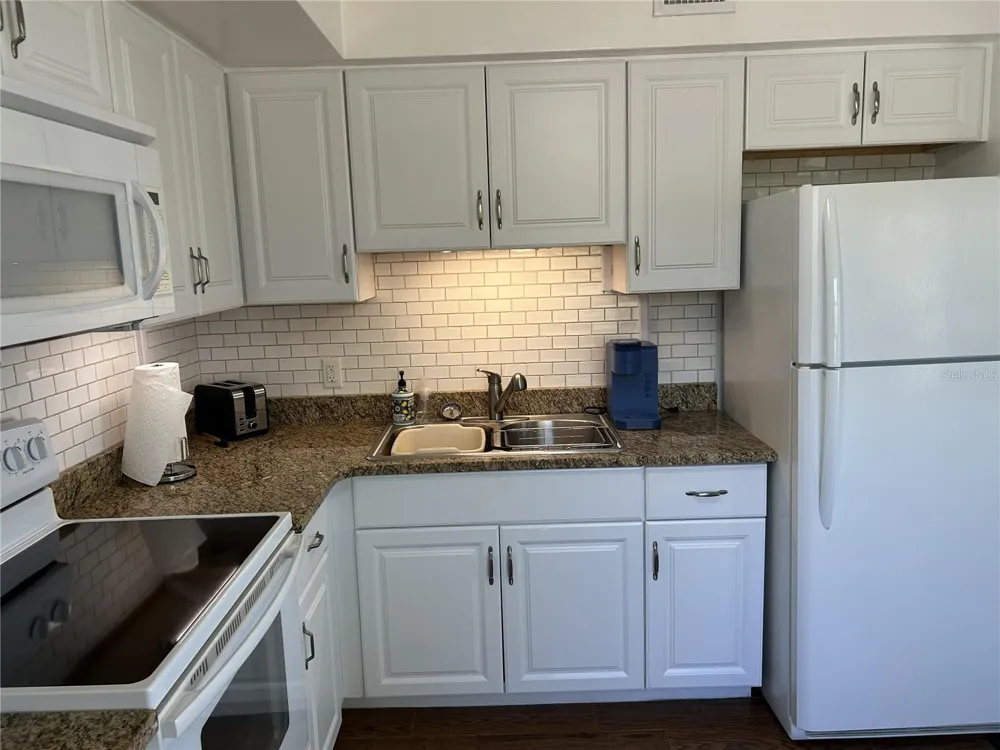 4154 57TH STREET #274 Kenneth City, FL 33709