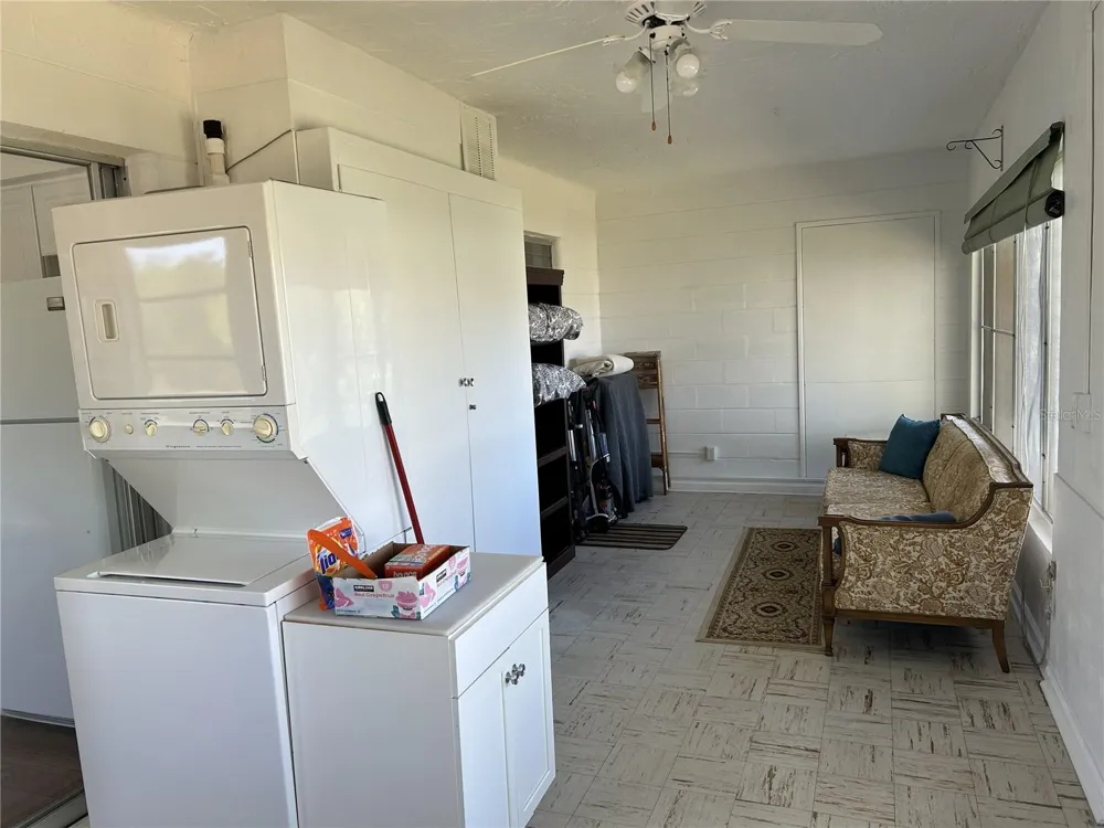 4154 57TH STREET #274 Kenneth City, FL 33709