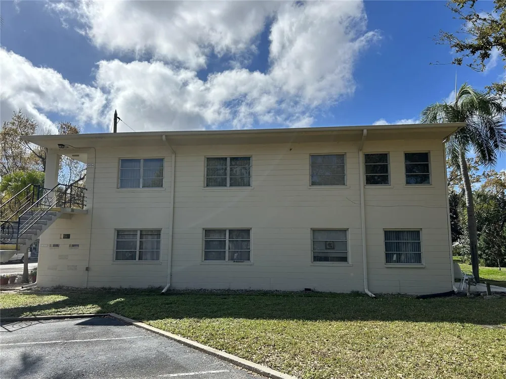 4154 57TH STREET #274 Kenneth City, FL 33709