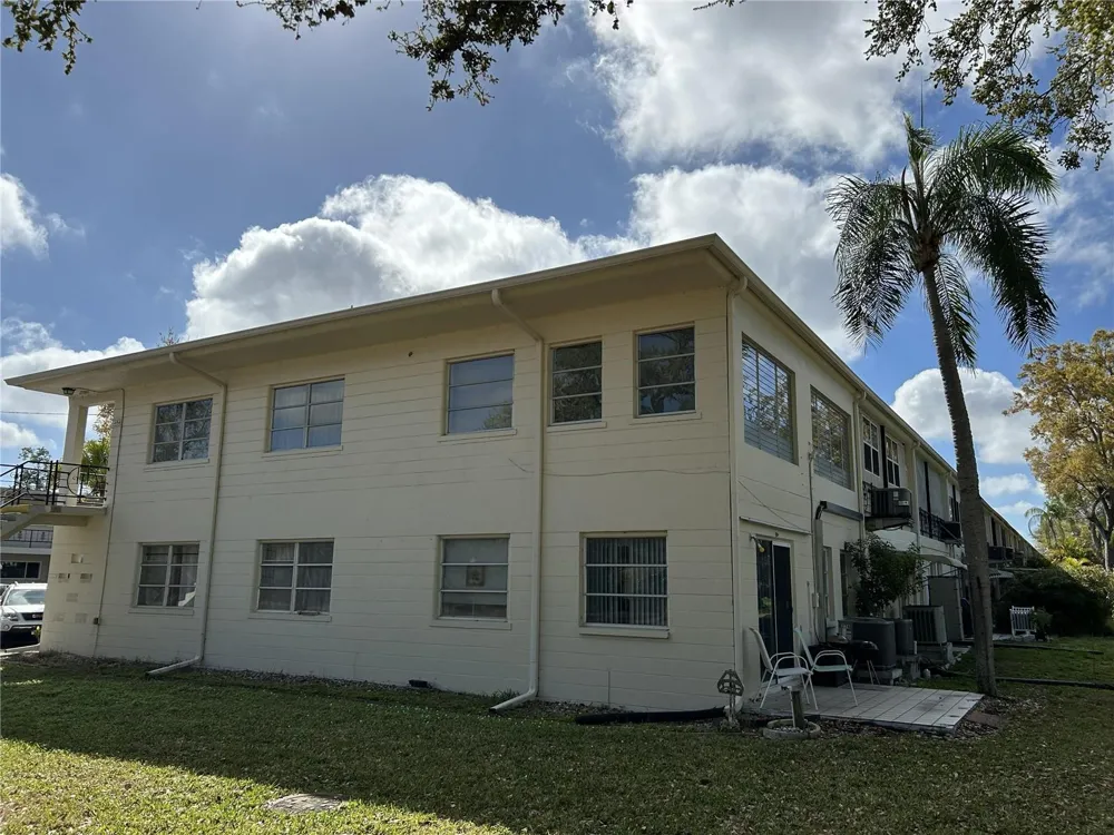 4154 57TH STREET #274 Kenneth City, FL 33709