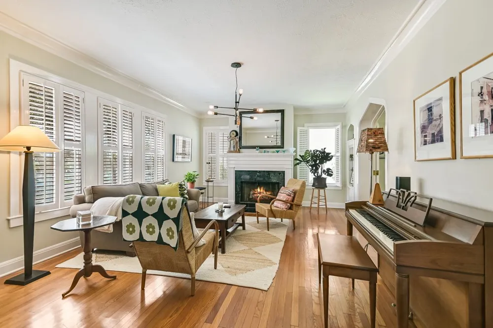 204 W 32nd Street Austin, TX 78705