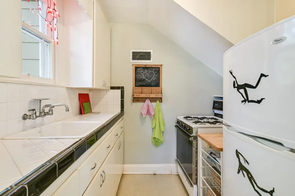 204 W 32nd Street Austin, TX 78705