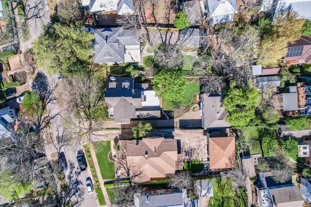 204 W 32nd Street Austin, TX 78705