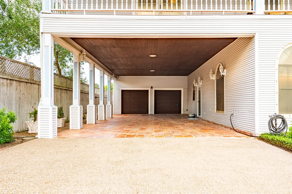 121 Glenmore Street Corpus Christi, TX 78412