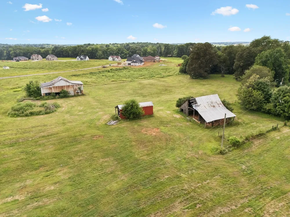 384 Port Royal Rd Clarksville, TN 37040