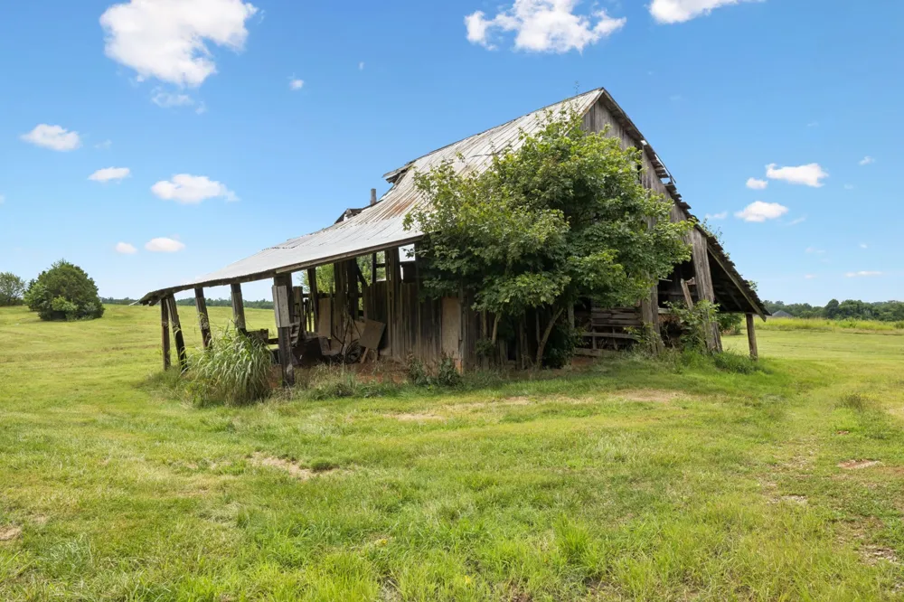 384 Port Royal Rd Clarksville, TN 37040