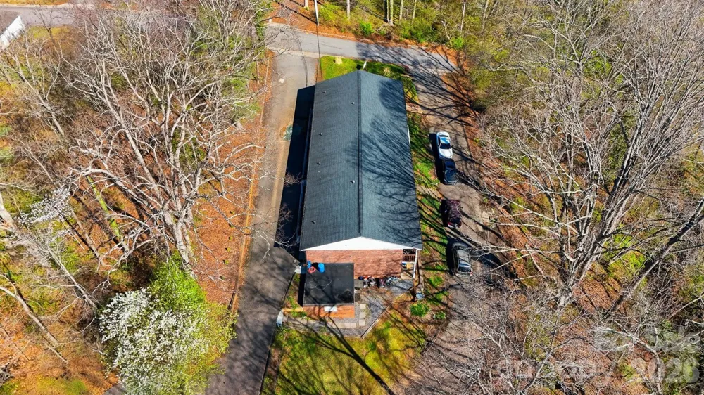 1075 7th Avenue NW Hickory, NC 28601