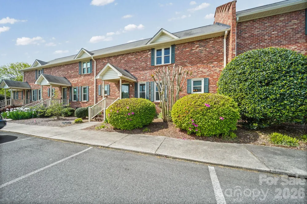 1160 SE Crestmont Drive Concord, NC 28025