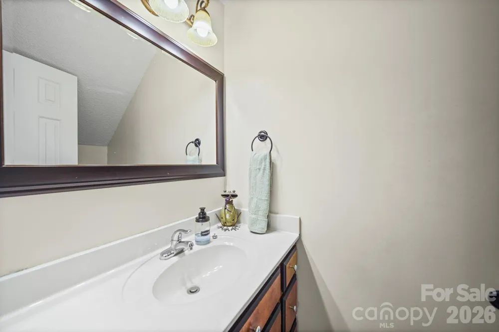 1160 SE Crestmont Drive Concord, NC 28025