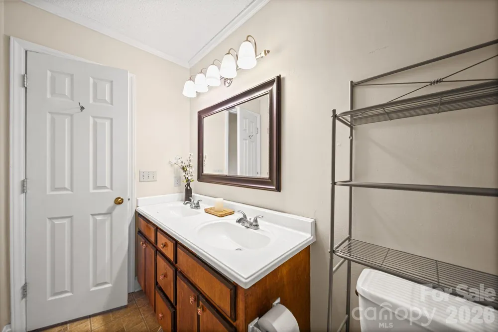 1160 SE Crestmont Drive Concord, NC 28025