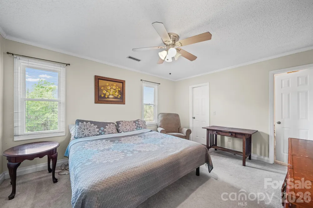 1160 SE Crestmont Drive Concord, NC 28025