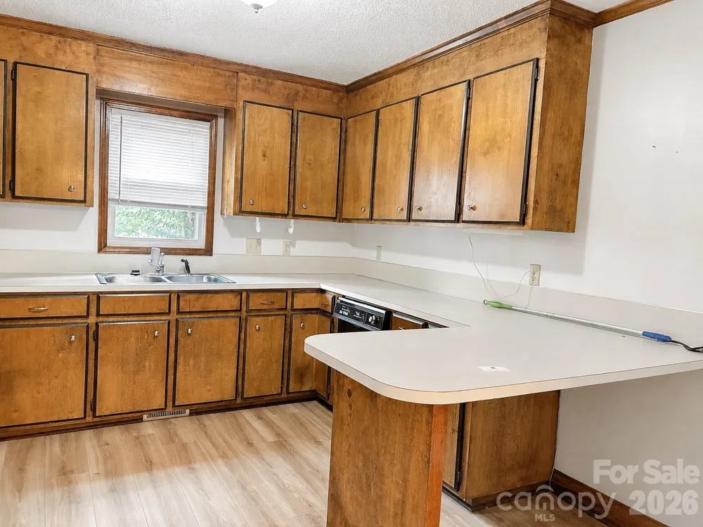 1160 SE Crestmont Drive Concord, NC 28025