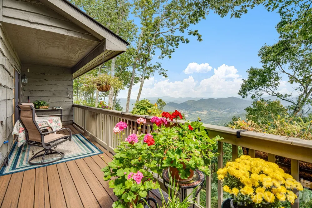 133 Club House Drive #4B Burnsville, NC 28714
