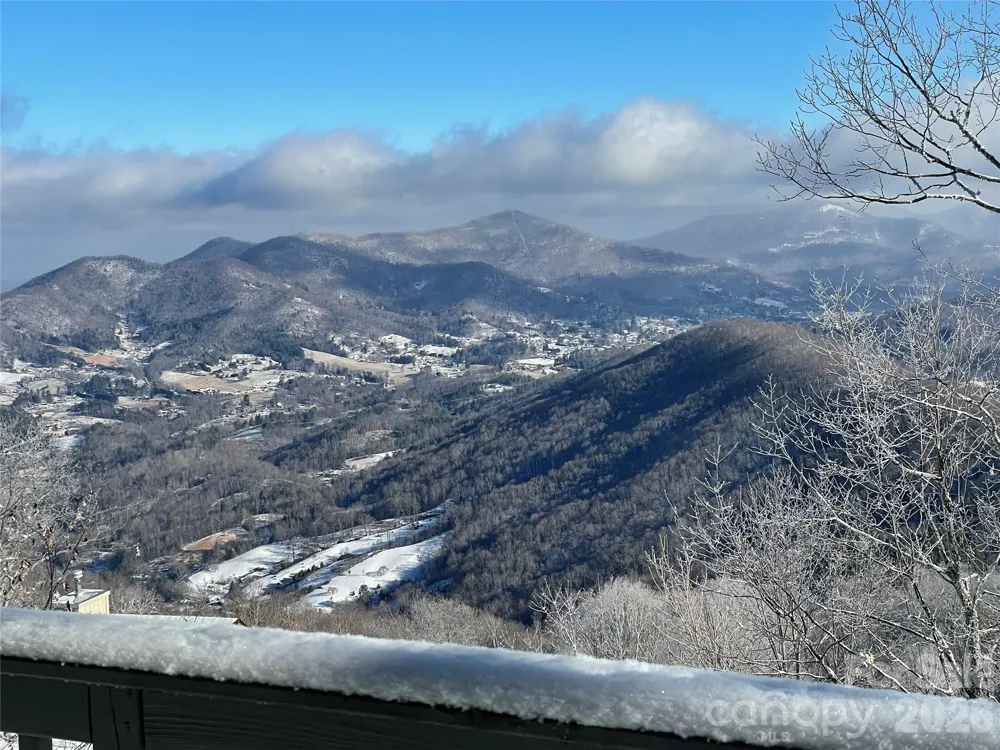 133 Club House Drive #4B Burnsville, NC 28714