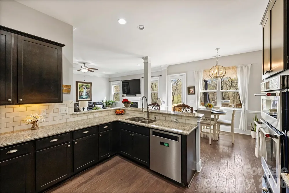 461 Swift Creek Cove Lake Wylie, SC 29710