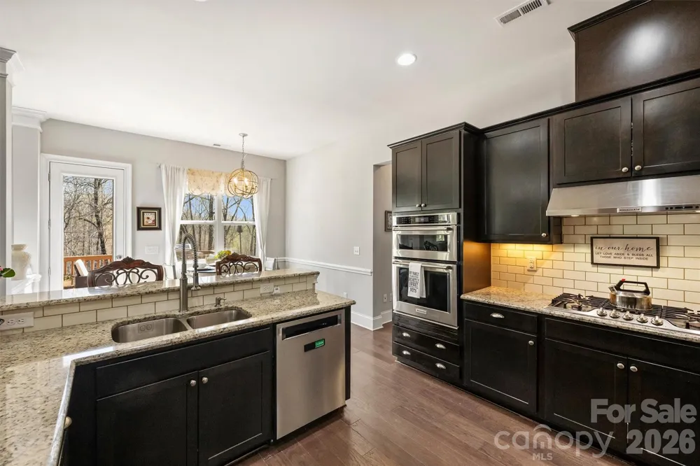 461 Swift Creek Cove Lake Wylie, SC 29710
