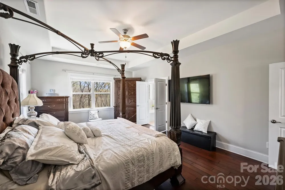 461 Swift Creek Cove Lake Wylie, SC 29710