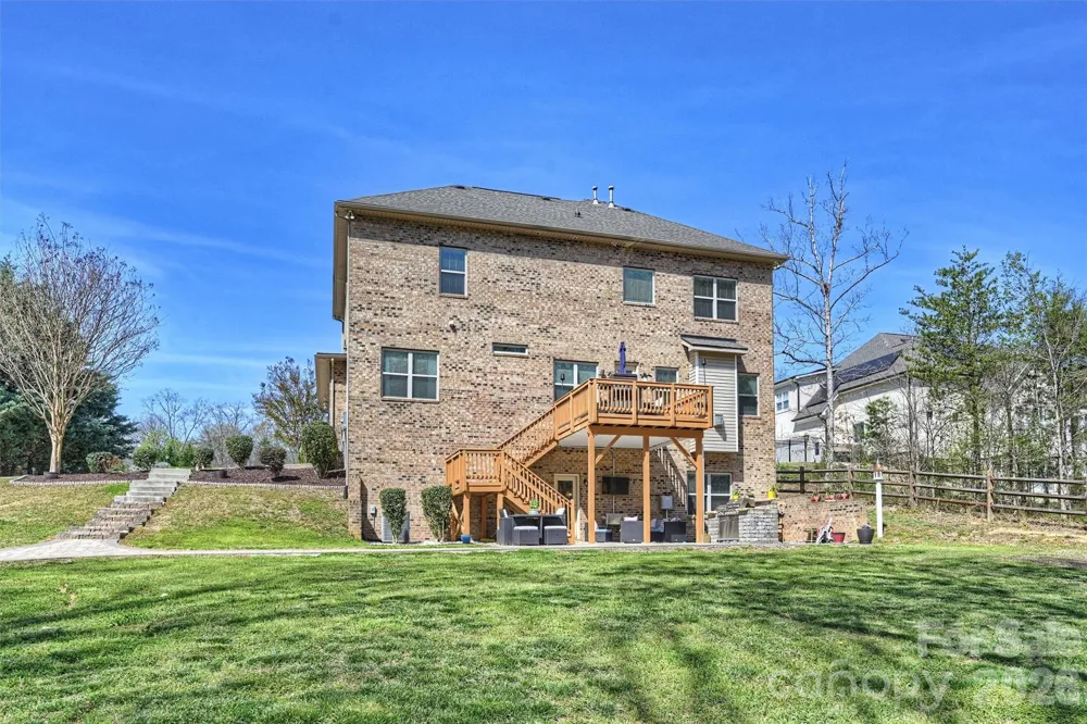 461 Swift Creek Cove Lake Wylie, SC 29710