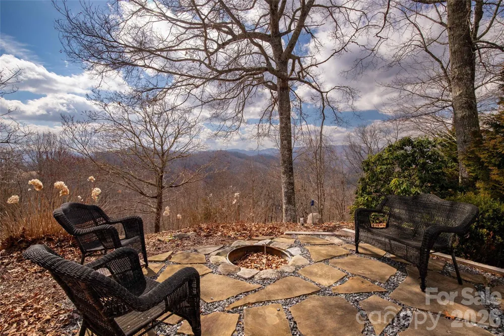 149 Windy Hill Circle Tuckasegee, NC 28783