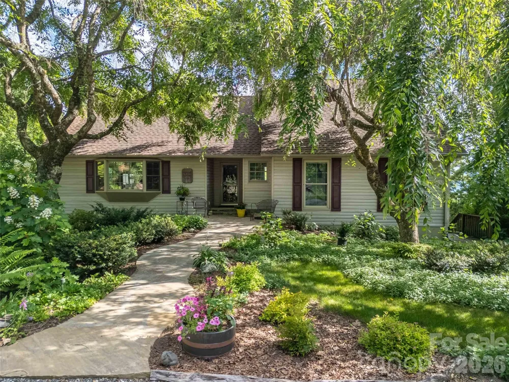 149 Windy Hill Circle Tuckasegee, NC 28783