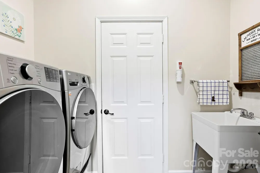 21 Tisha Lane Hendersonville, NC 28739
