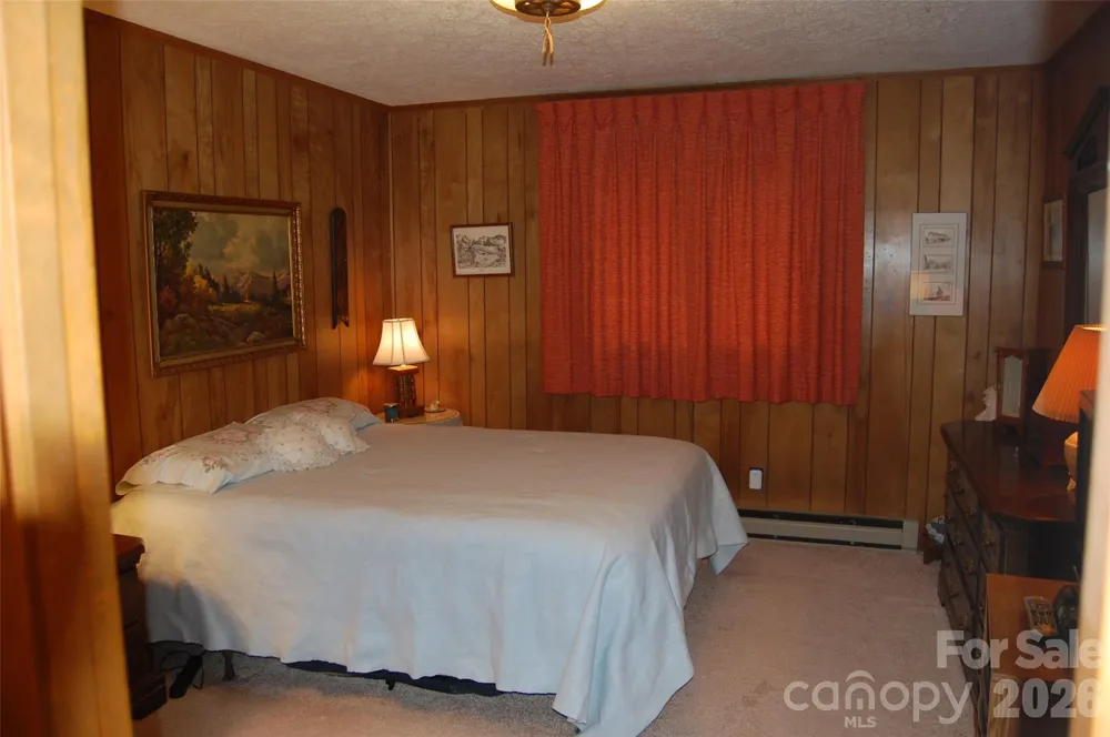 202 Knoll Circle Newland, NC 28657