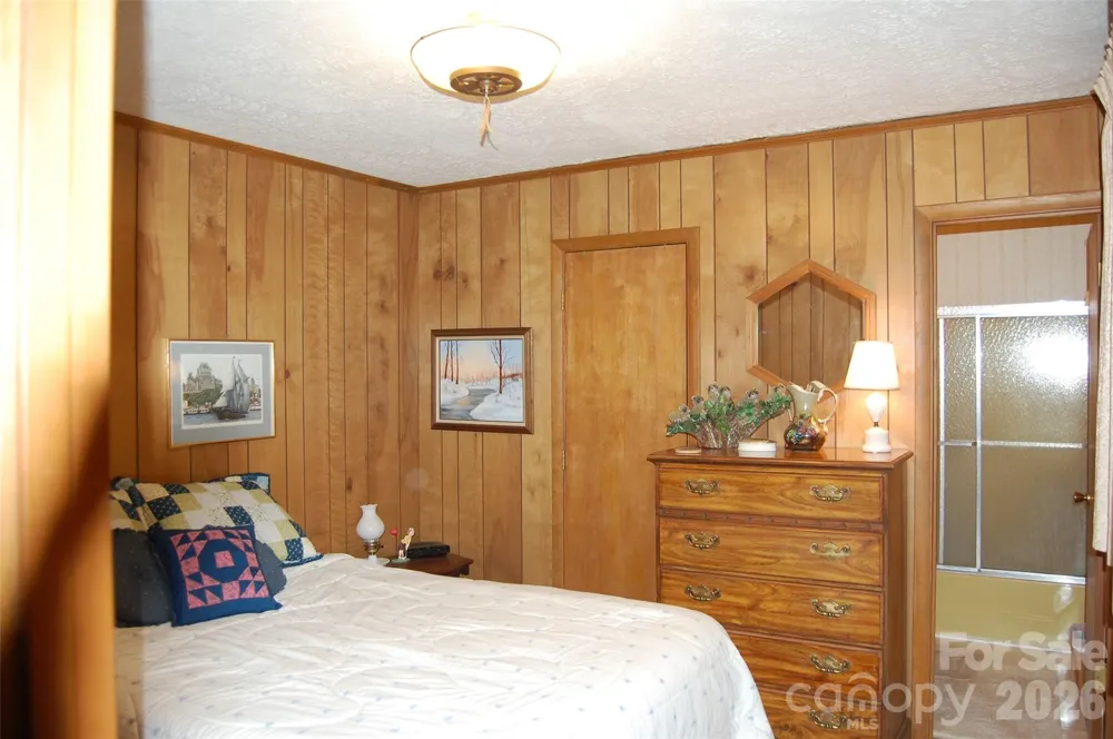 202 Knoll Circle Newland, NC 28657